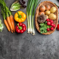 Légumes frais variés. Pour la spondylarthrite ankylosante, aliments interdits ? Ces légumes sont généralement bons.